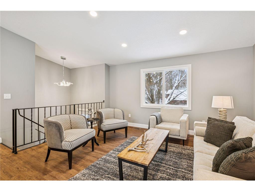 981 104th Avenue NW Coon Rapids MN 55433 7000223 image10