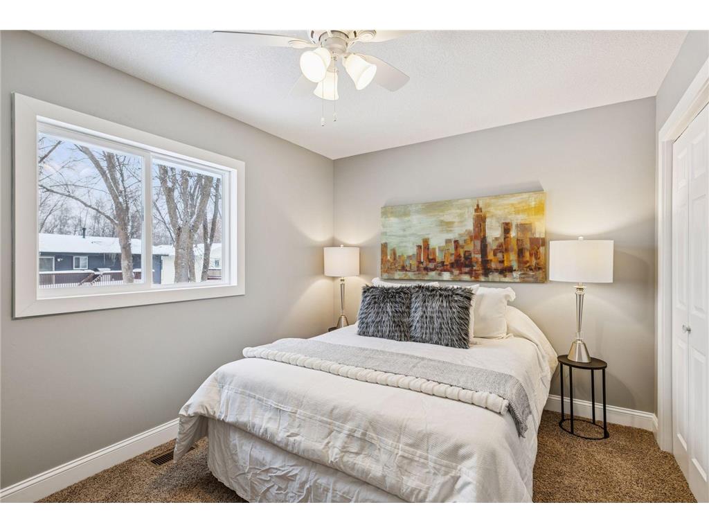 981 104th Avenue NW Coon Rapids MN 55433 7000223 image13