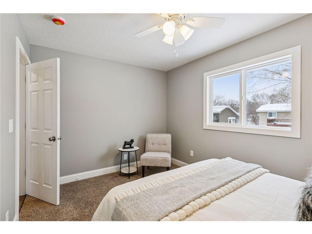 981 104th Avenue NW Coon Rapids MN 55433 7000223 image14