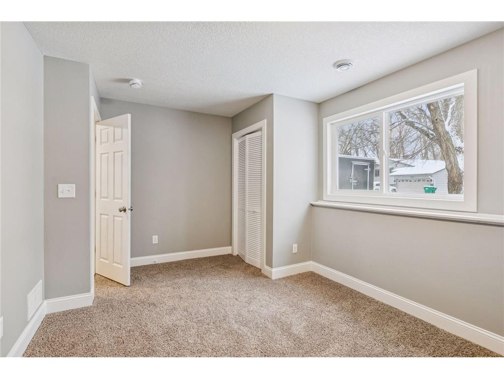 981 104th Avenue NW Coon Rapids MN 55433 7000223 image21
