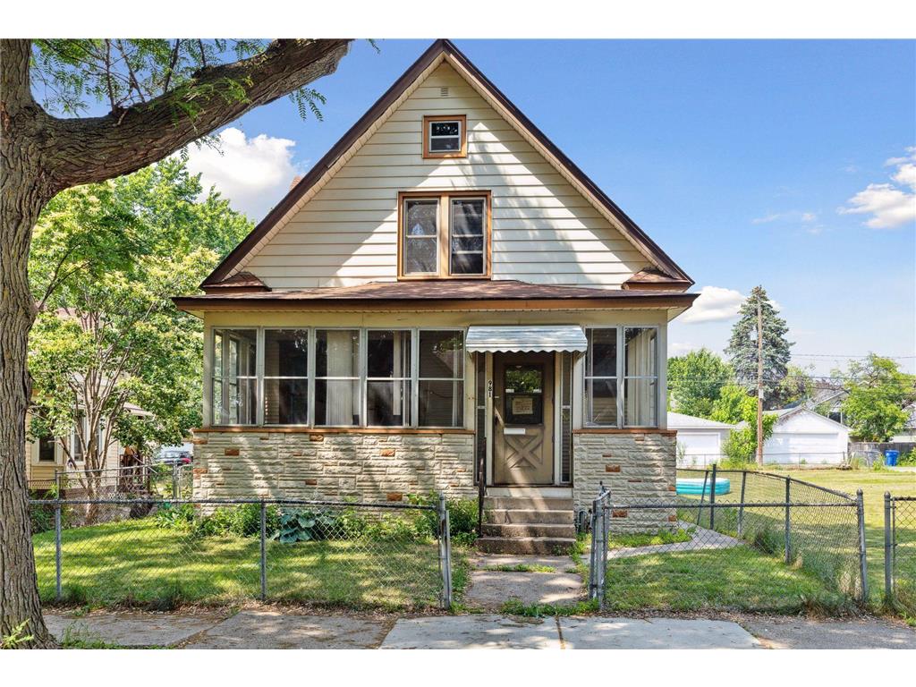 981 Conway Street Saint Paul MN 55106 6386386 image1