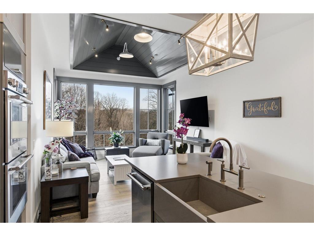 9810 Sky Lane Eden Prairie MN 55347 7094555 image20