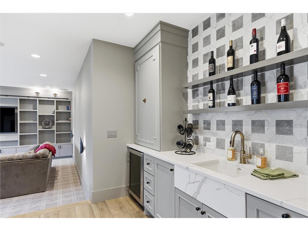9810 Sky Lane Eden Prairie MN 55347 7094555 image66