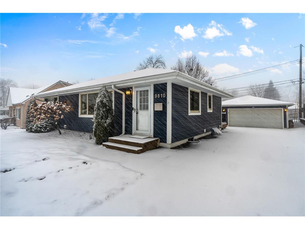 9810 W 18th Street Saint Louis Park MN 55426 7022427 image1