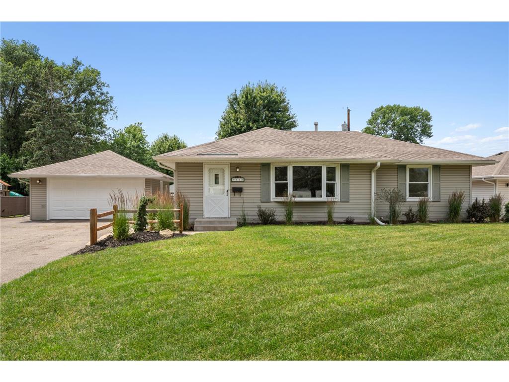 9812 Chicago Avenue S Bloomington MN 55420 6567146 image1