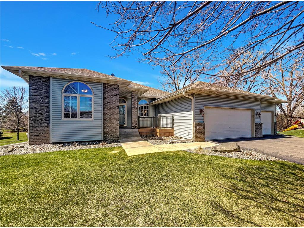 9813 Linden Avenue N, Brooklyn Park, MN 55443 MLS 6363607 Edina Realty