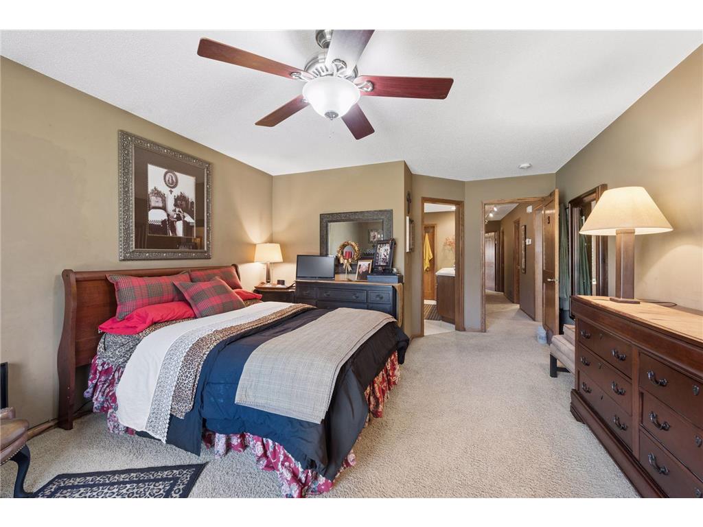 9813 Wedgewood Circle Woodbury MN 55125 7029624 image23