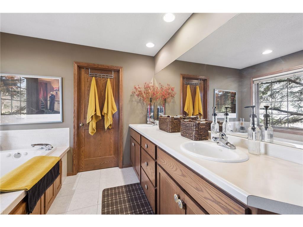 9813 Wedgewood Circle Woodbury MN 55125 7029624 image25