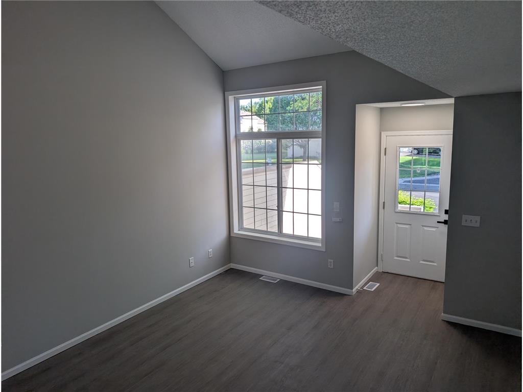 9814 Hamlet Lane S Cottage Grove MN 55016 7073014 image3