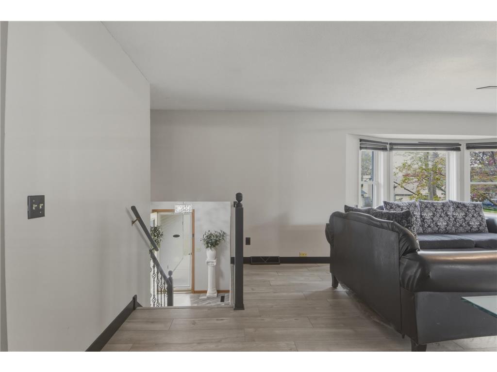 9815 Larch Street NW Coon Rapids MN 55433 7030069 image6
