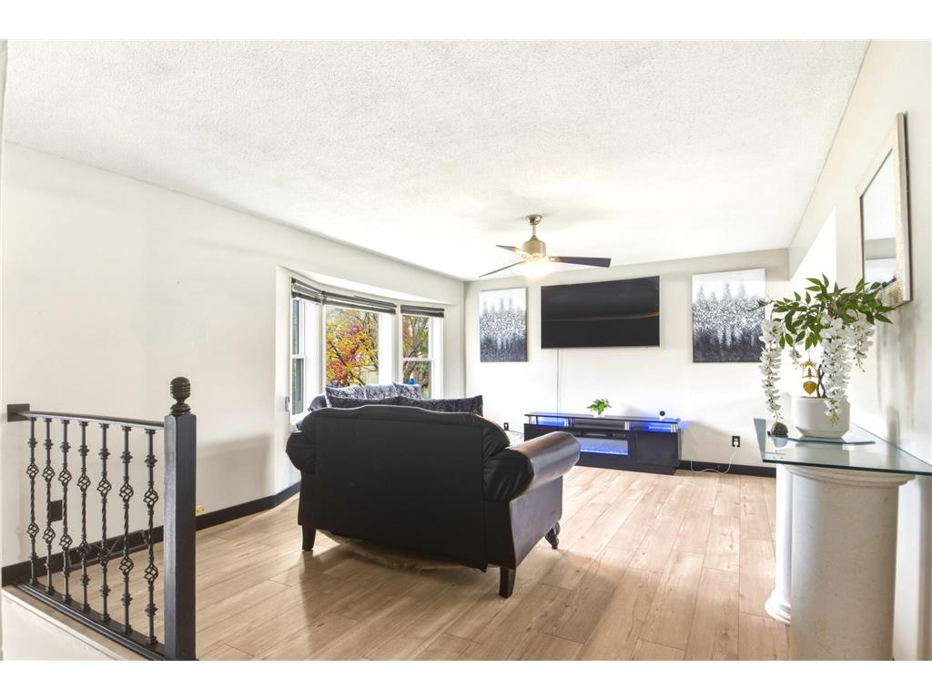 9815 Larch Street NW Coon Rapids MN 55433 7030069 image7