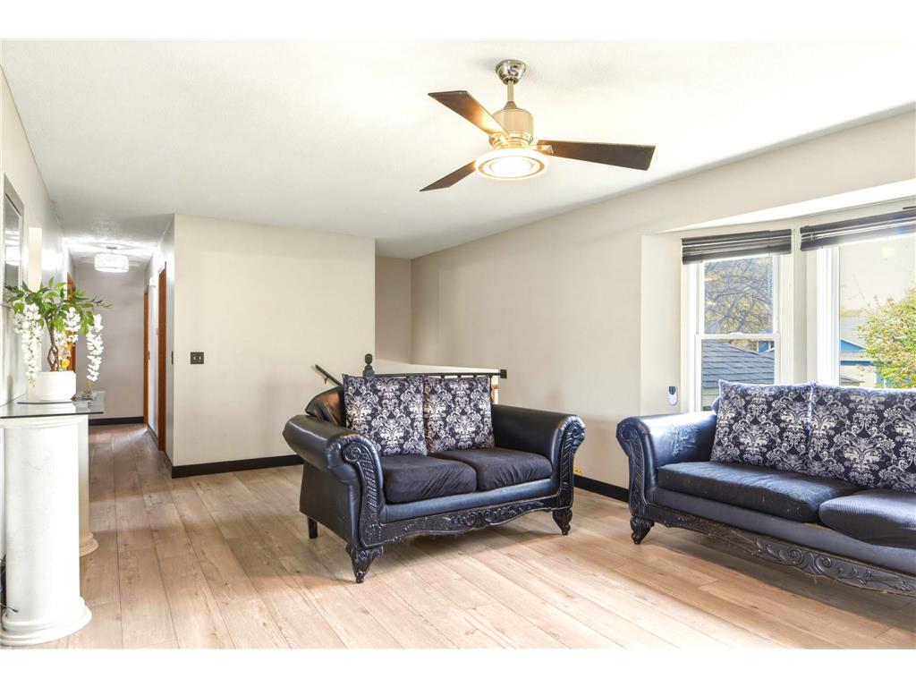 9815 Larch Street NW Coon Rapids MN 55433 7030069 image9