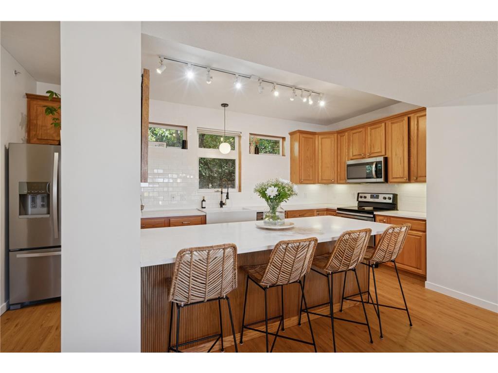 9816 Cove Drive Minnetonka MN 55305 - Minnehaha Marsh 6814528 image16