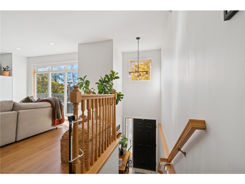 9816 Cove Drive Minnetonka MN 55305 - Minnehaha Marsh 6814528 image8