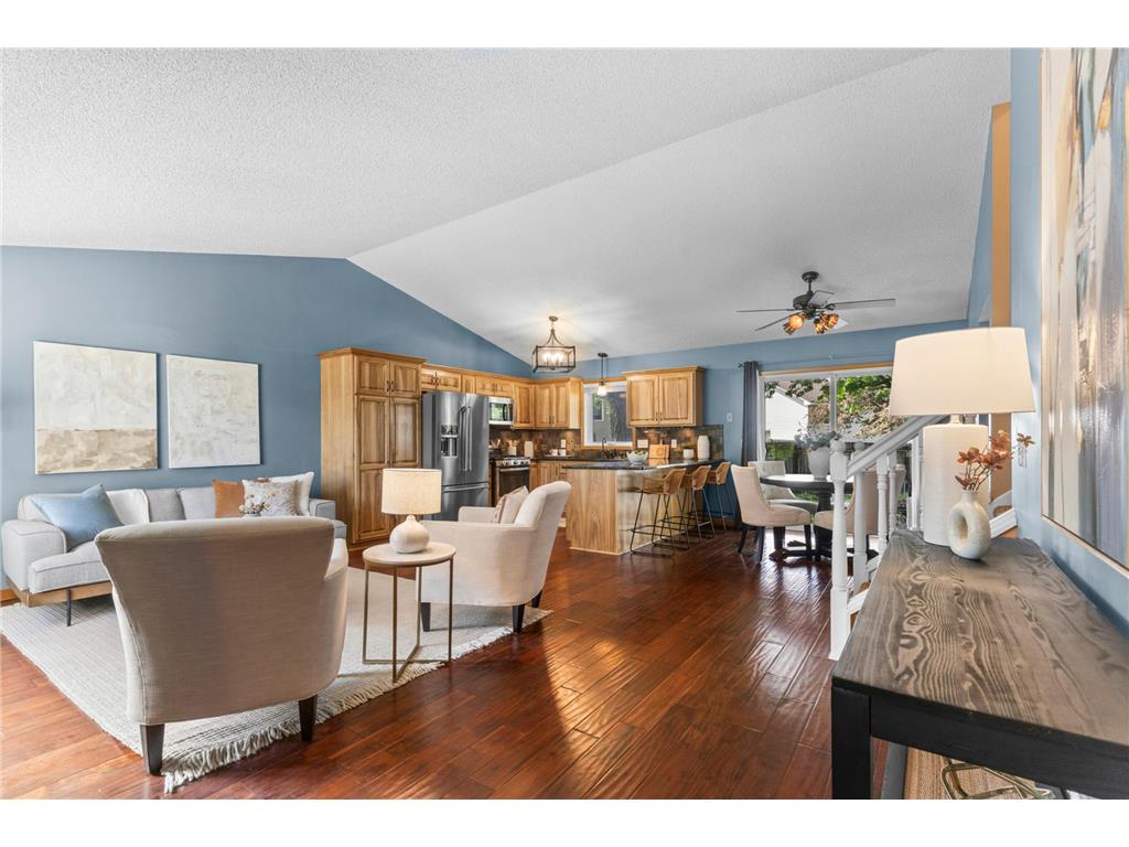 9816 Pierce Street NE Blaine MN 55434 7077956 image3