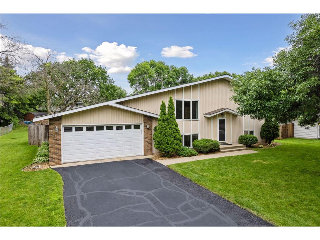 9817 York Curve S Bloomington MN 55431 6564358 image1