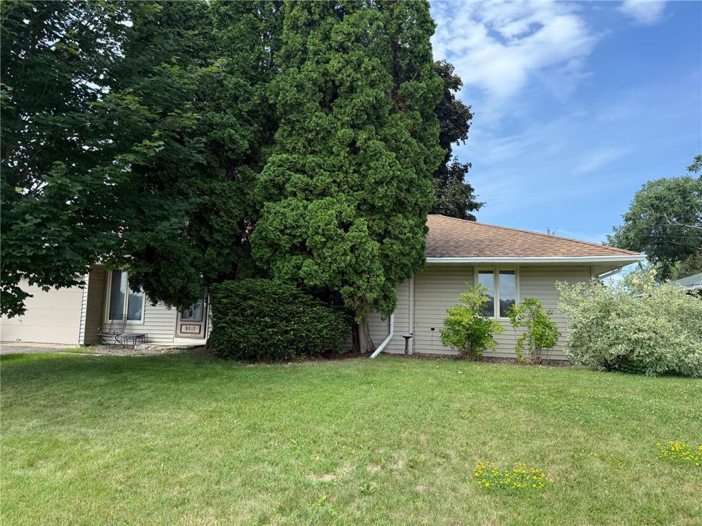 9818 11th Avenue S Bloomington MN 55420 6759721 image1