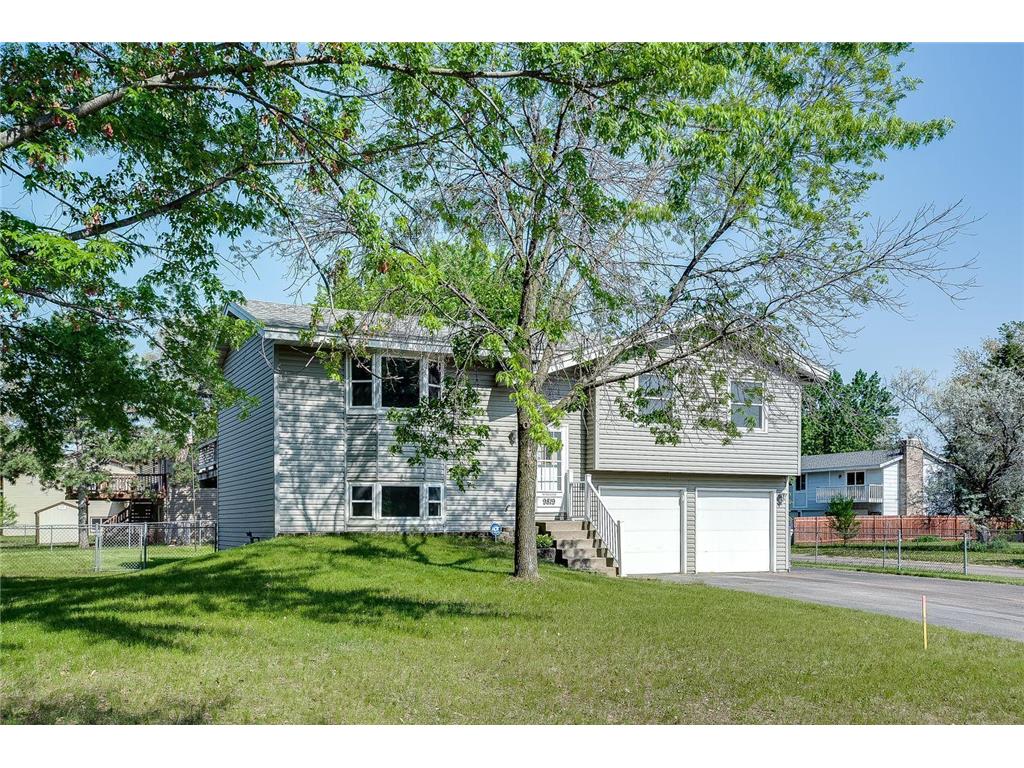 9819 Austin Street NE Blaine MN 55014 6391485 image1