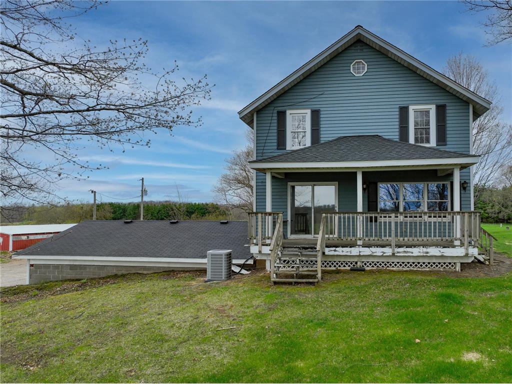 982 County Road D, Baldwin Twp, WI, 54028 MLS 6368115 Edina Realty