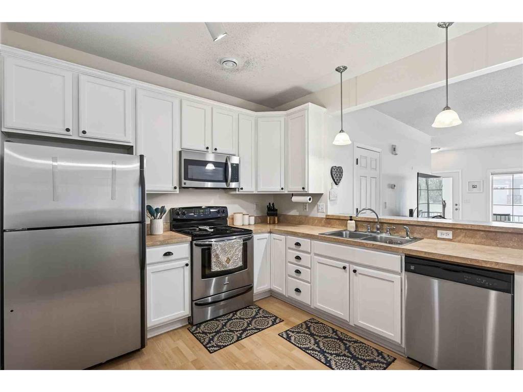 982 Crossing Way Delano MN 55328 6826165 image6