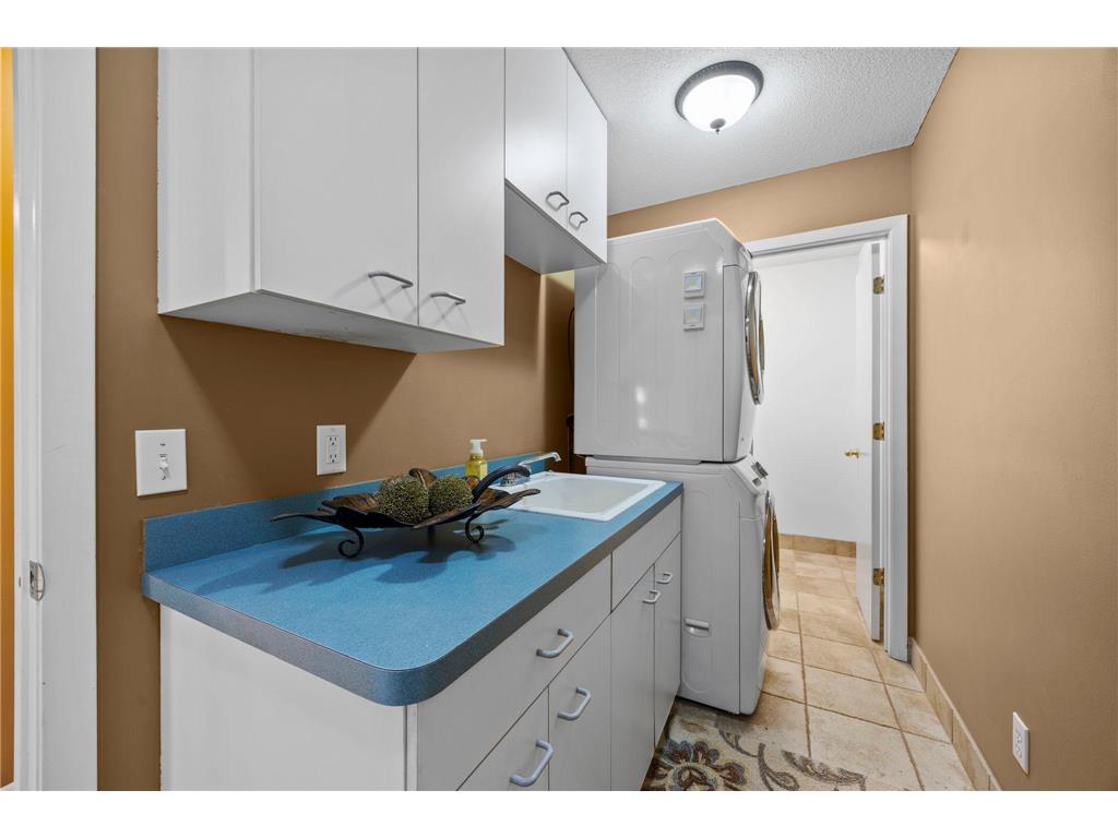 9820 Deerbrook Drive Chanhassen MN 55317 7049373 image23