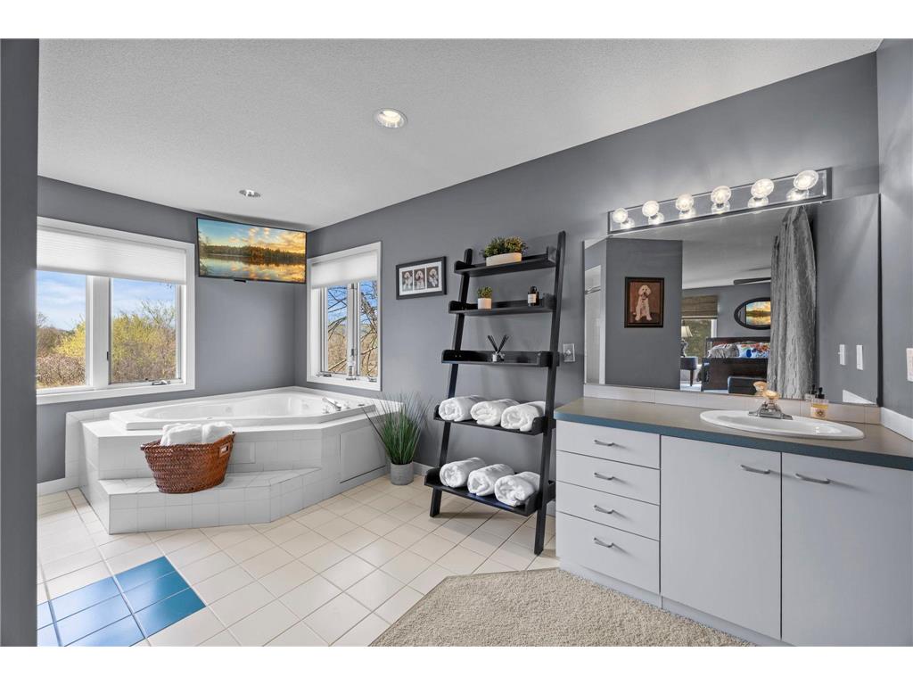 9820 Deerbrook Drive Chanhassen MN 55317 7049373 image27
