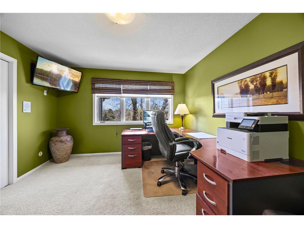 9820 Deerbrook Drive Chanhassen MN 55317 7049373 image30