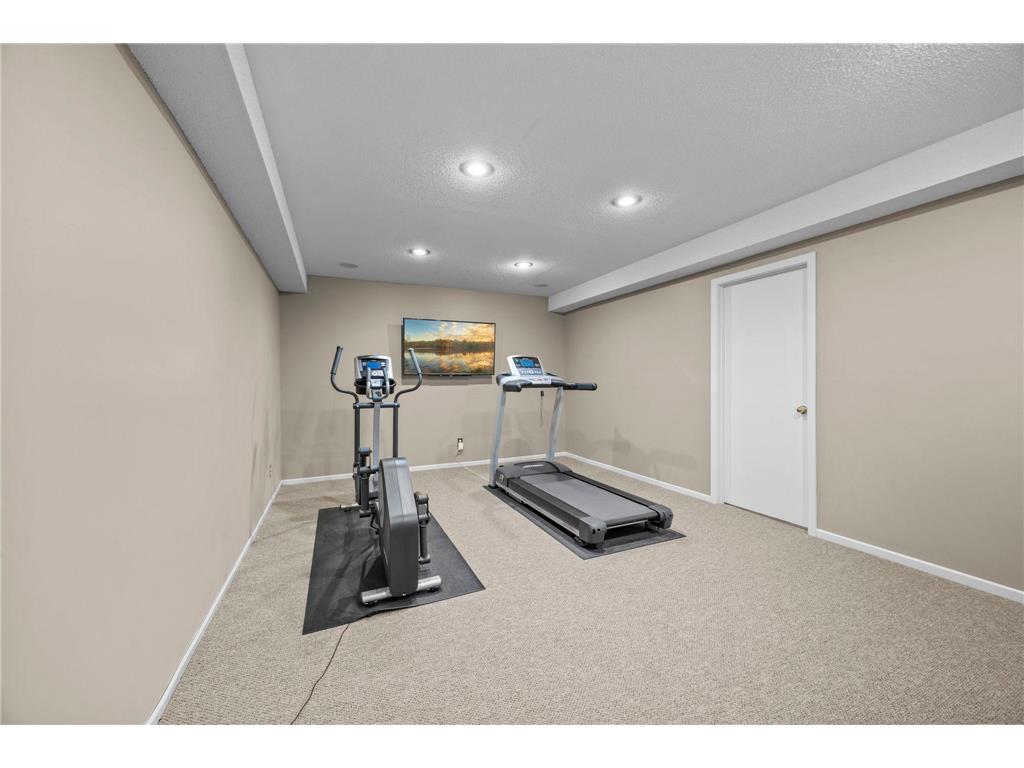 9820 Deerbrook Drive Chanhassen MN 55317 7049373 image35