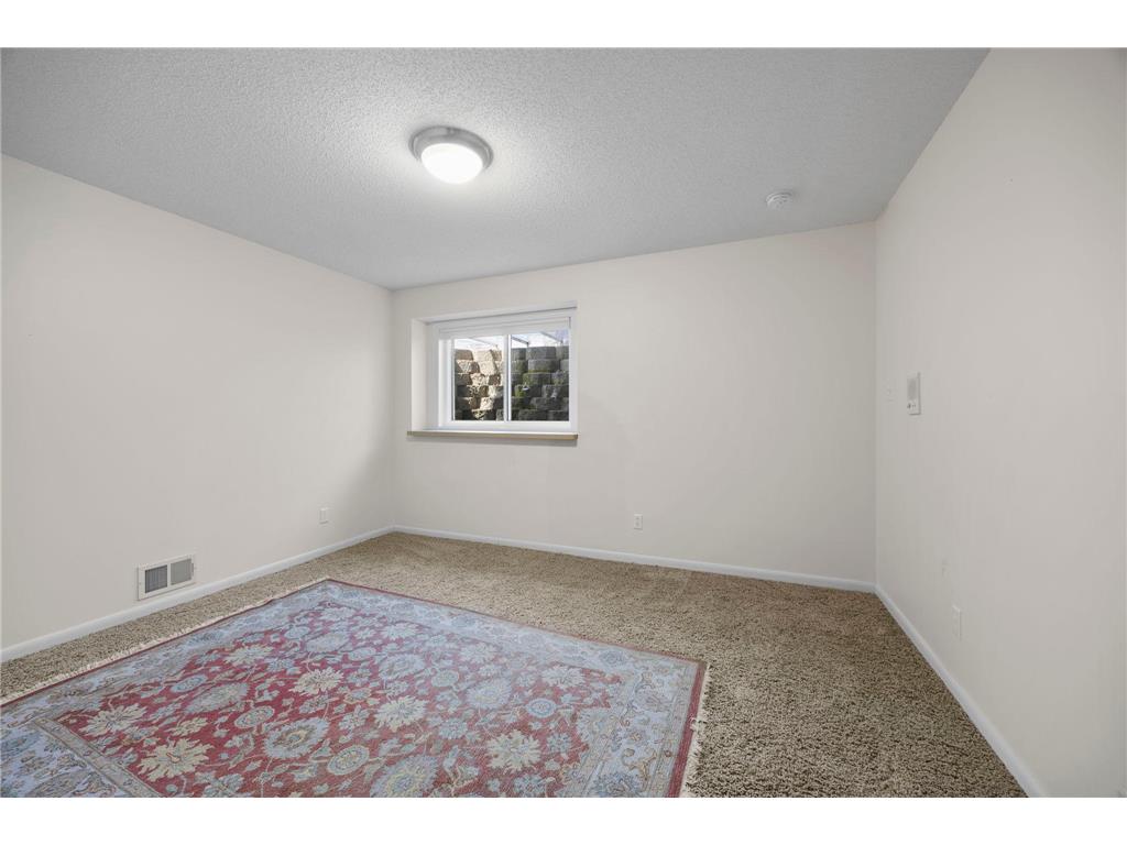 9820 Deerbrook Drive Chanhassen MN 55317 7049373 image36