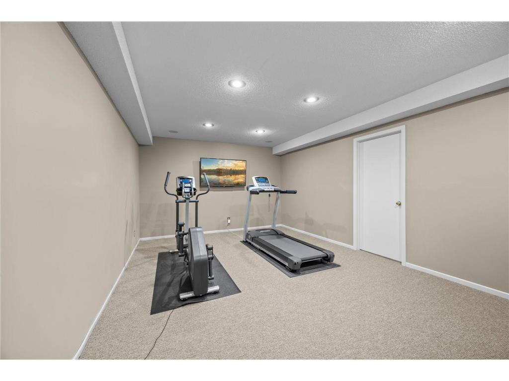 9820 Deerbrook Drive Chanhassen MN 55317 7078832 image34