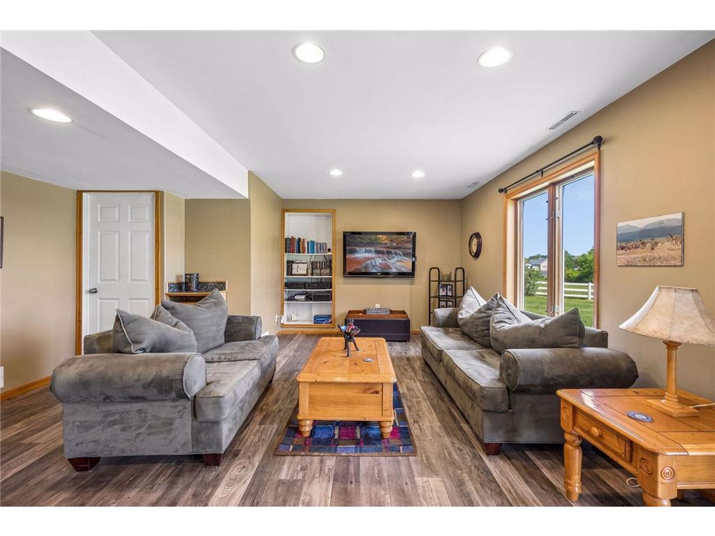 9820 High Bluff Lane Corcoran MN 55340 7063720 image22