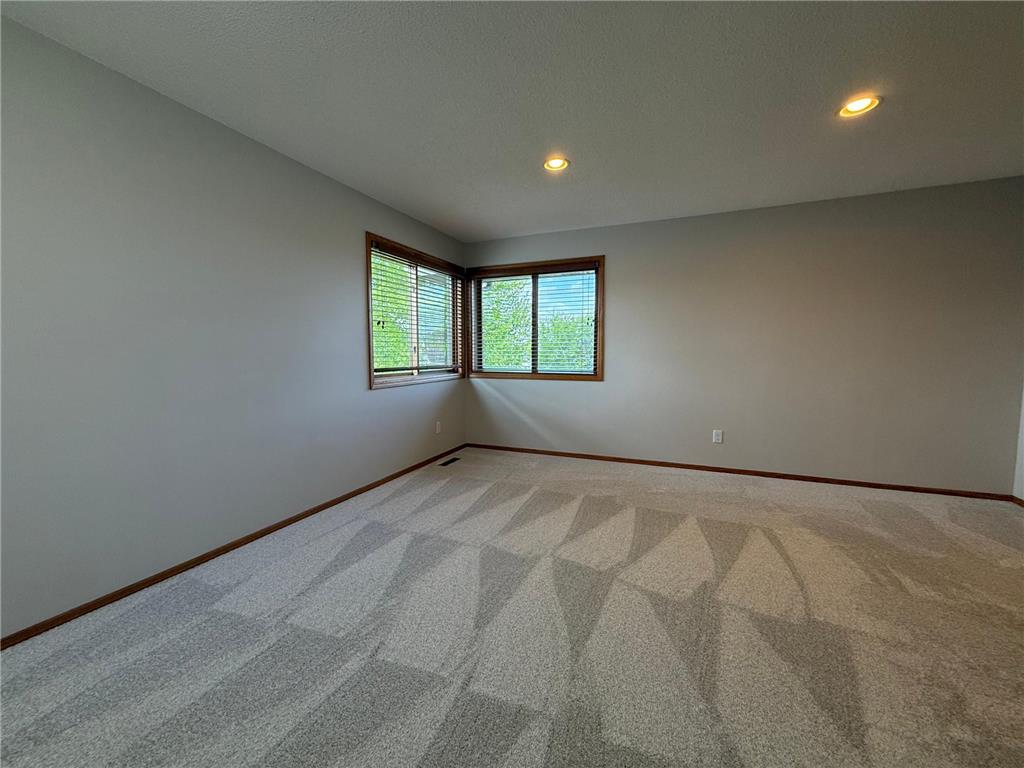 9828 Greenspruce Avenue N Brooklyn Park MN 55443 7073954 image14