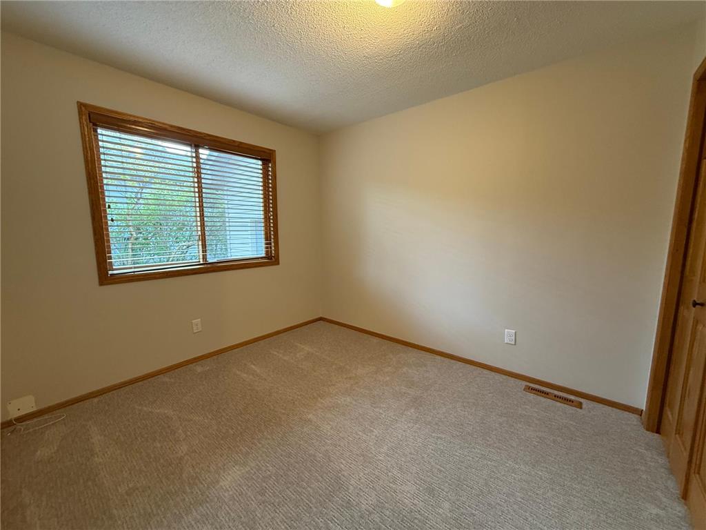 9828 Greenspruce Avenue N Brooklyn Park MN 55443 7073954 image21
