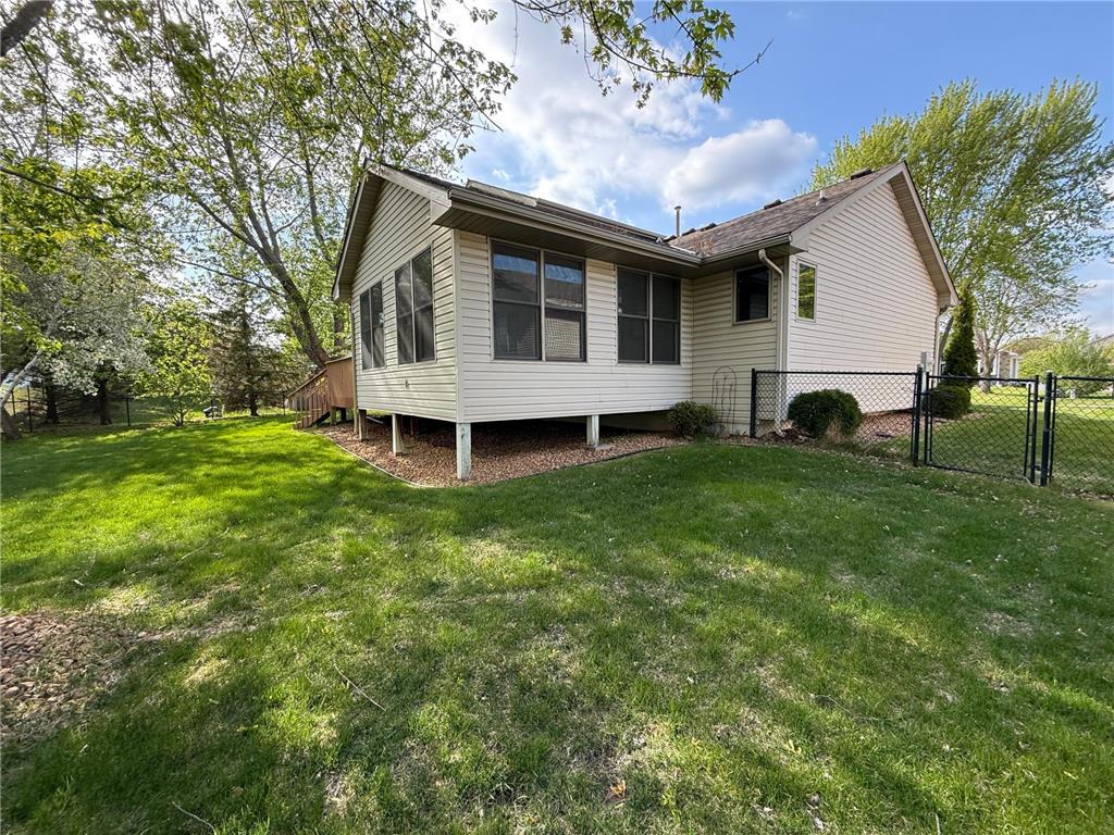 9828 Greenspruce Avenue N Brooklyn Park MN 55443 7073954 image23