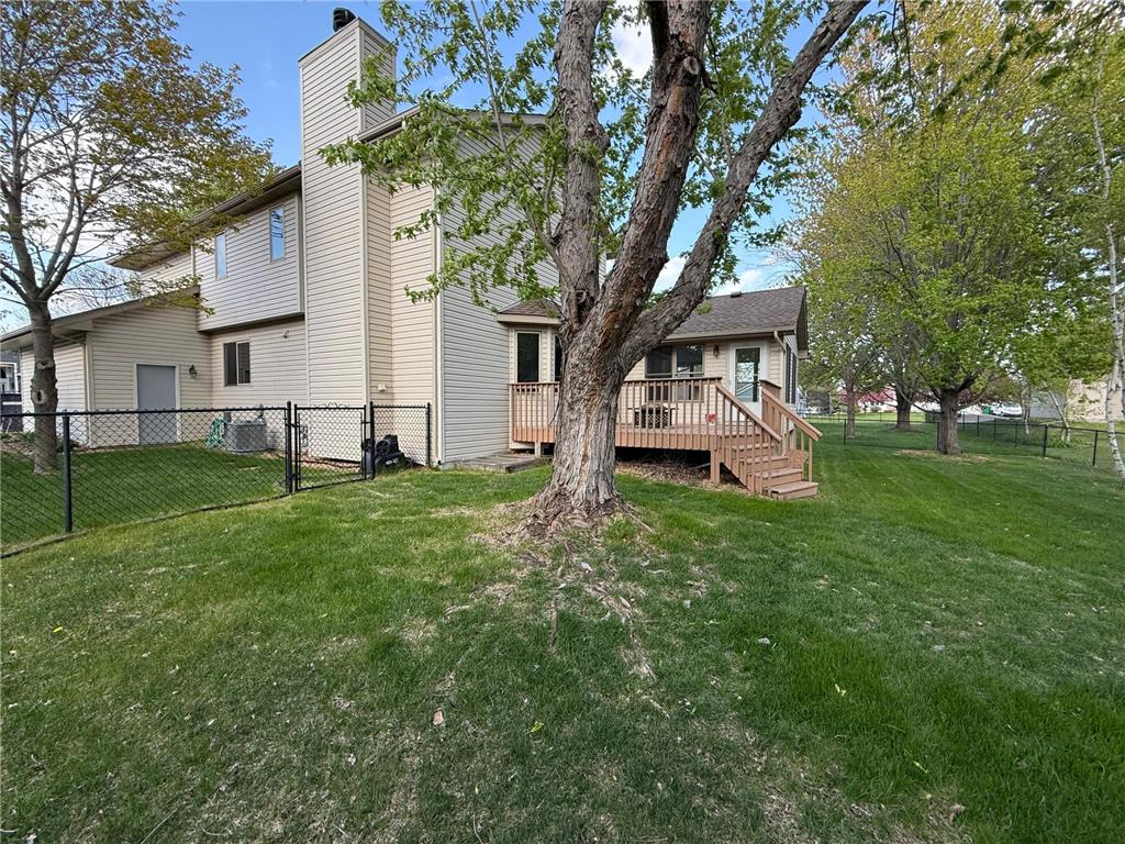 9828 Greenspruce Avenue N Brooklyn Park MN 55443 7073954 image24