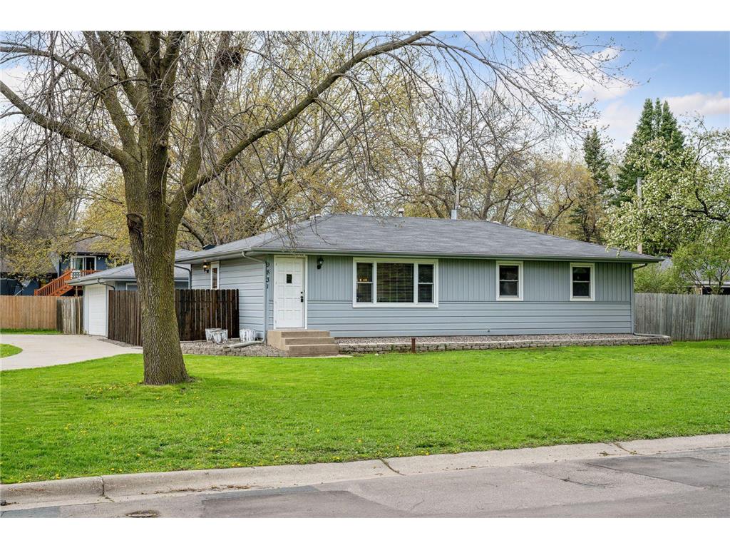 9831 Cottonwood Lane N Maple Grove MN 55369 6529460 image1