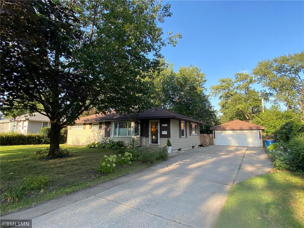 9833 Pleasant Avenue S Bloomington MN 55420 6586565 image1