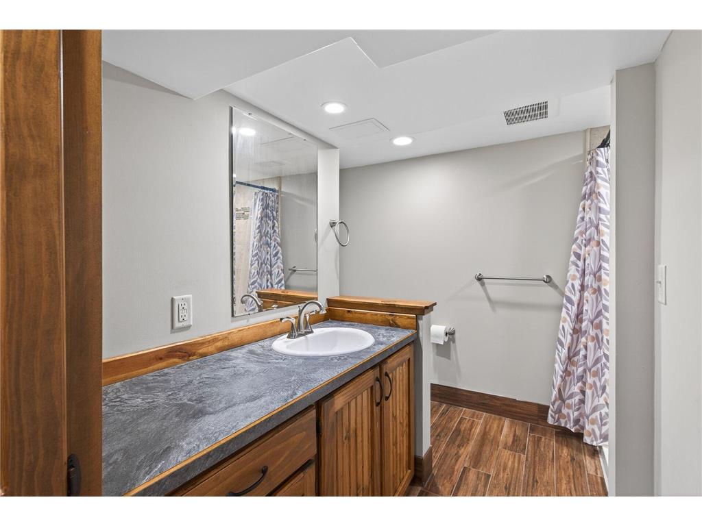 9834 Emerson Avenue S Bloomington MN 55431 6809976 image20