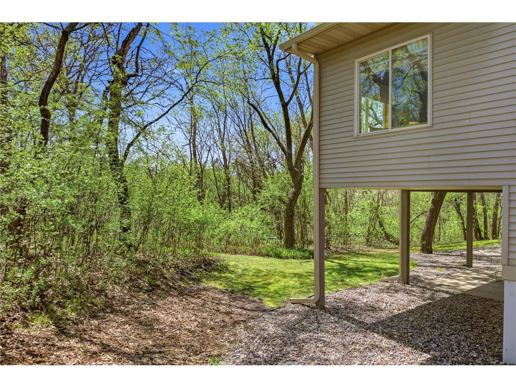 9836 Belmont Lane Eden Prairie MN 55347 7055073 image32