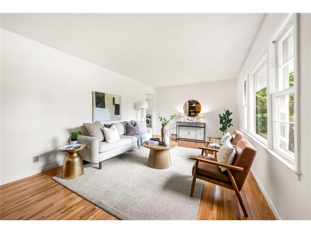 9836 Elliot Avenue S Bloomington MN 55420 6744185 image1
