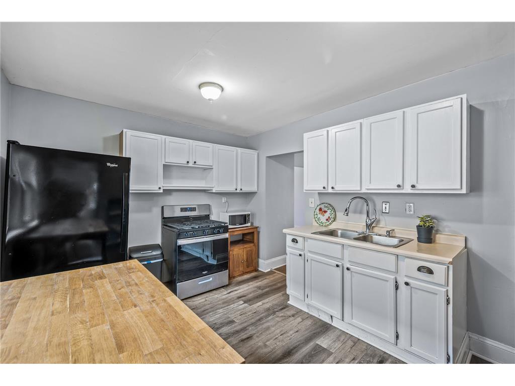 984 Cook Avenue E Saint Paul MN 55106 6612968 image1