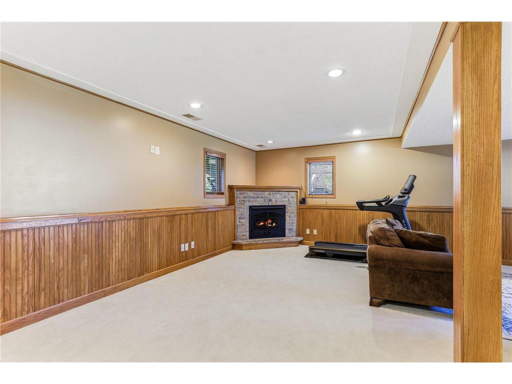 984 Ferndale Street S Maplewood MN 55119 7058950 image24