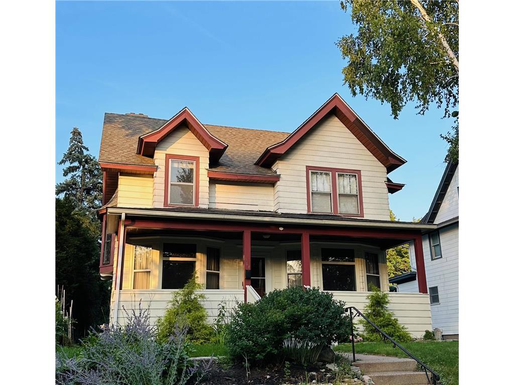 984 Hampden Avenue Saint Paul MN 55114 7060116 image1