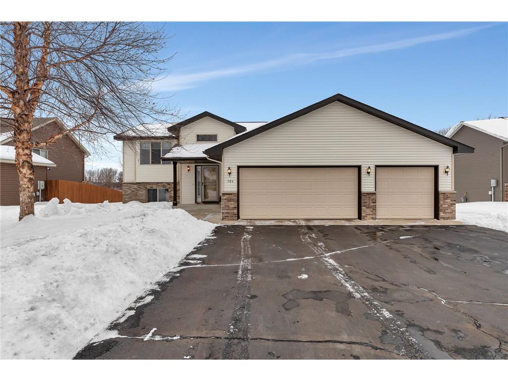 984 Waters Edge Circle, Avon, MN 56310 MLS 6325531 Edina Realty