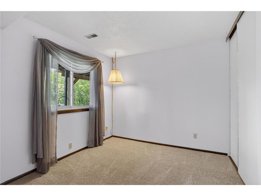 9843 Cavell Circle Bloomington MN 55438 7054599 image14