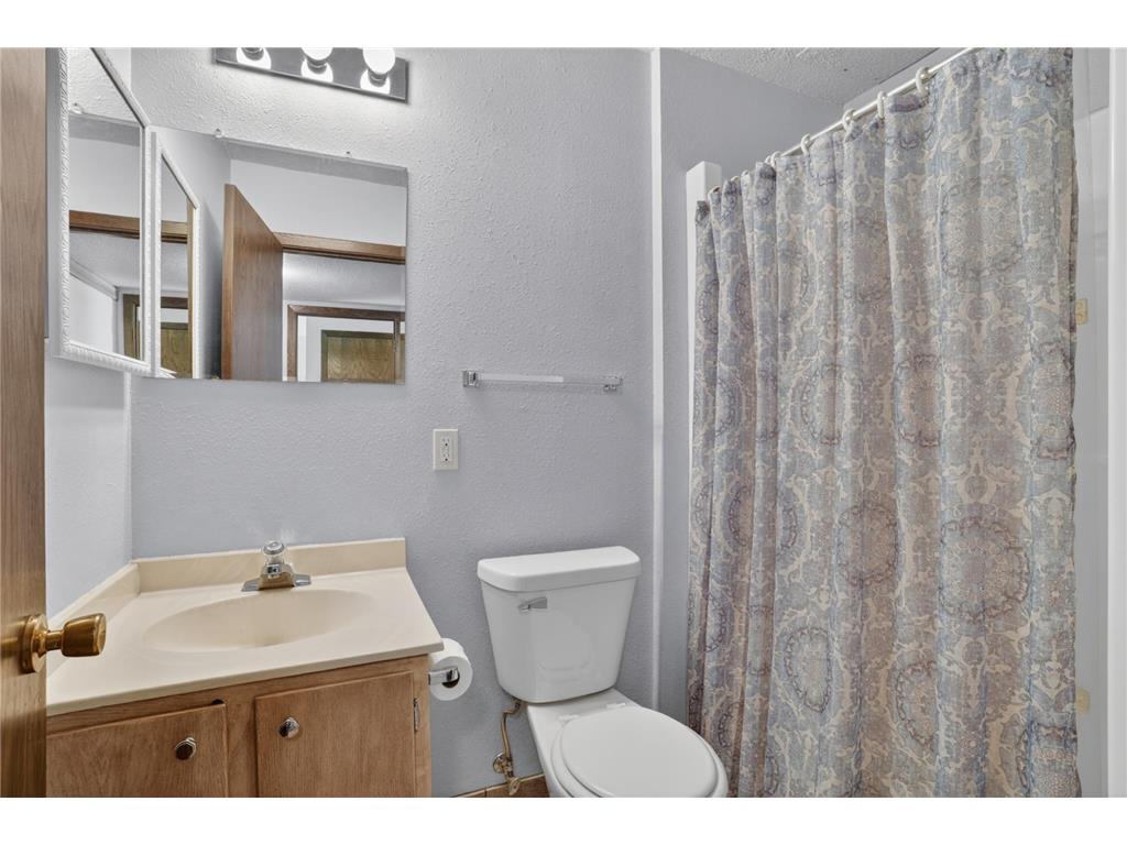 9843 Cavell Circle Bloomington MN 55438 7054599 image16