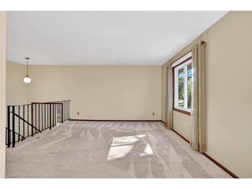 9843 Cavell Circle Bloomington MN 55438 7054599 image4
