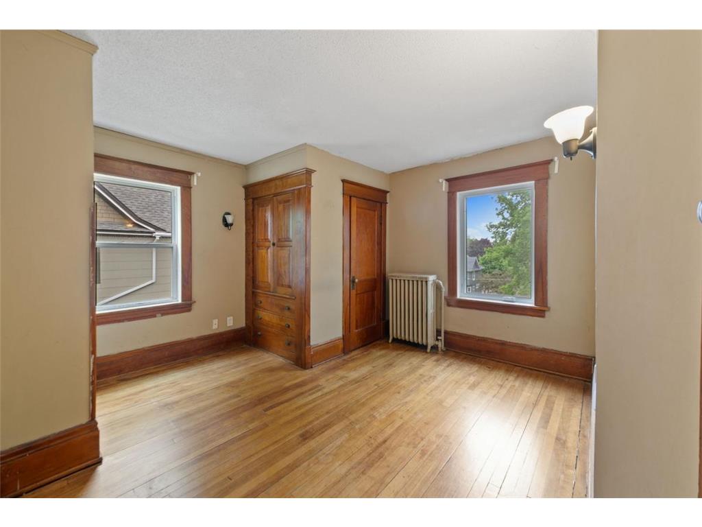 985 5th Street E Saint Paul MN 55106 7075410 image10