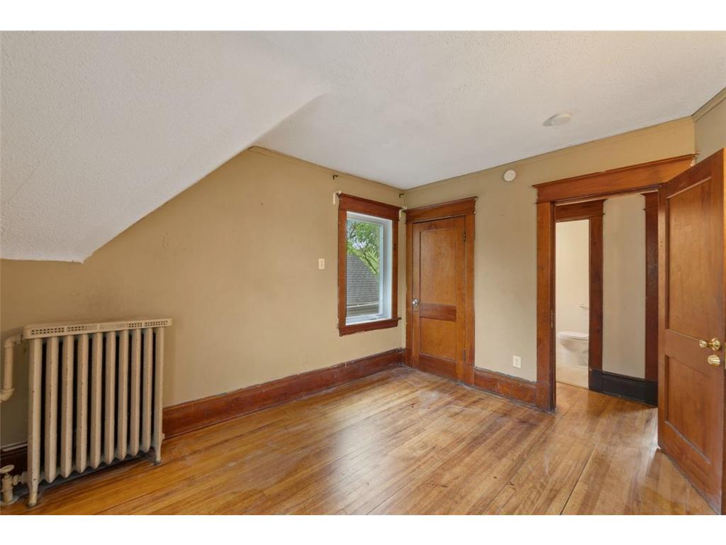 985 5th Street E Saint Paul MN 55106 7075410 image15