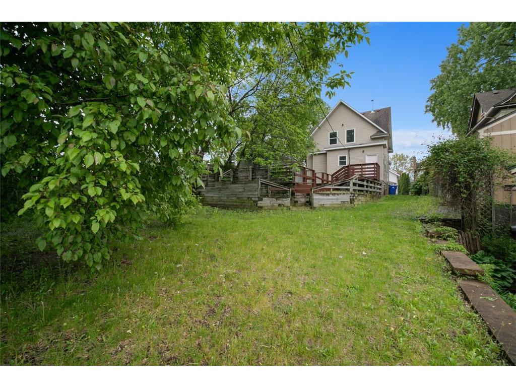 985 5th Street E Saint Paul MN 55106 7075410 image22